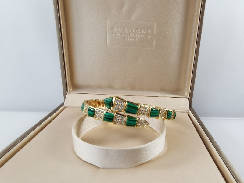 Bv1g*ai bracelets
